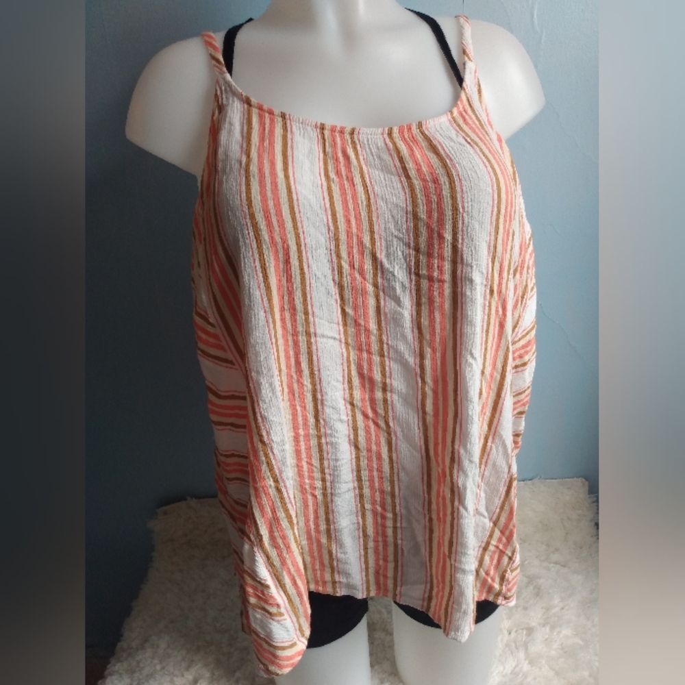 EUC Lane Bryant woman size 22 cream,peach, tan camisole top